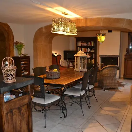 Maison Sous Le Pont 4*