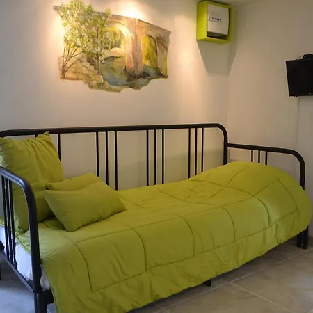 Maison Sous Le Pont 4*
