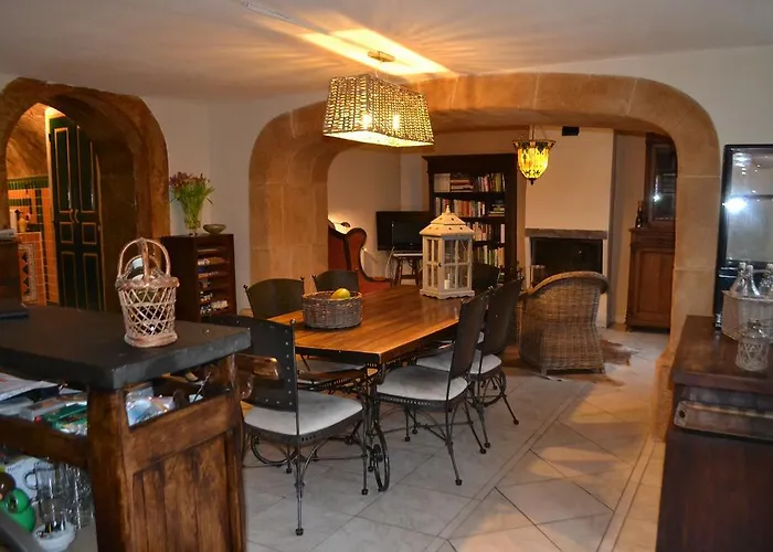Maison Sous Le Pont 4*