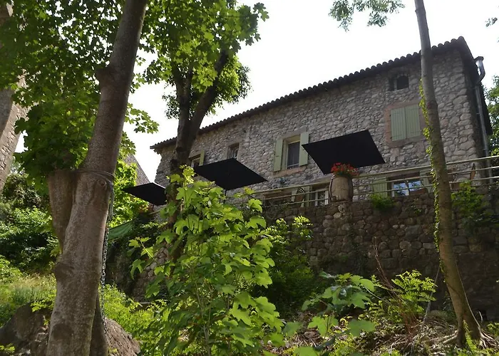 Maison Sous Le Pont 4*