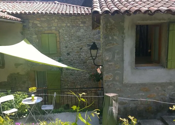 Bed & Breakfast Maison Sous Le Pont