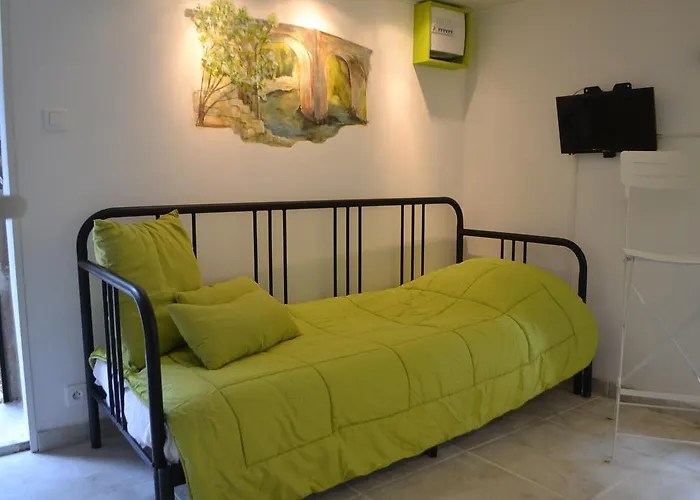Maison Sous Le Pont 4*