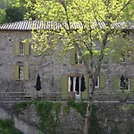Maison Sous Le Pont Meyras