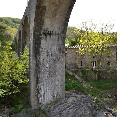 Maison Sous Le Pont Meyras