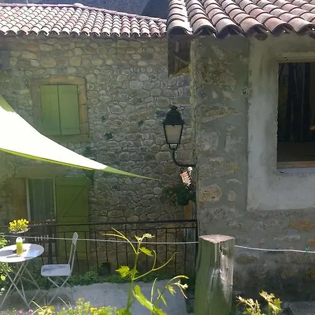 Bed and breakfast Maison Sous Le Pont